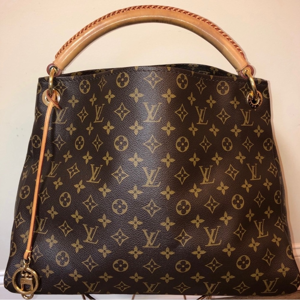 Louis Vuitton authentic Artsy (SOLD)